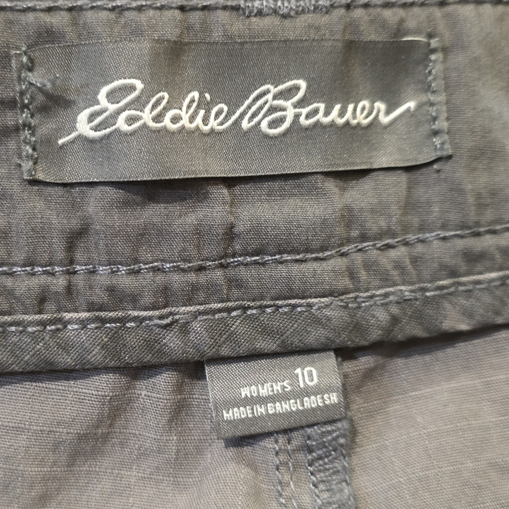 Eddie Bauer Dark Gray/Smoke Subtle Print Women's Mid-Waist Bermuda Shorts. Sz10 - Picture 4 of 6